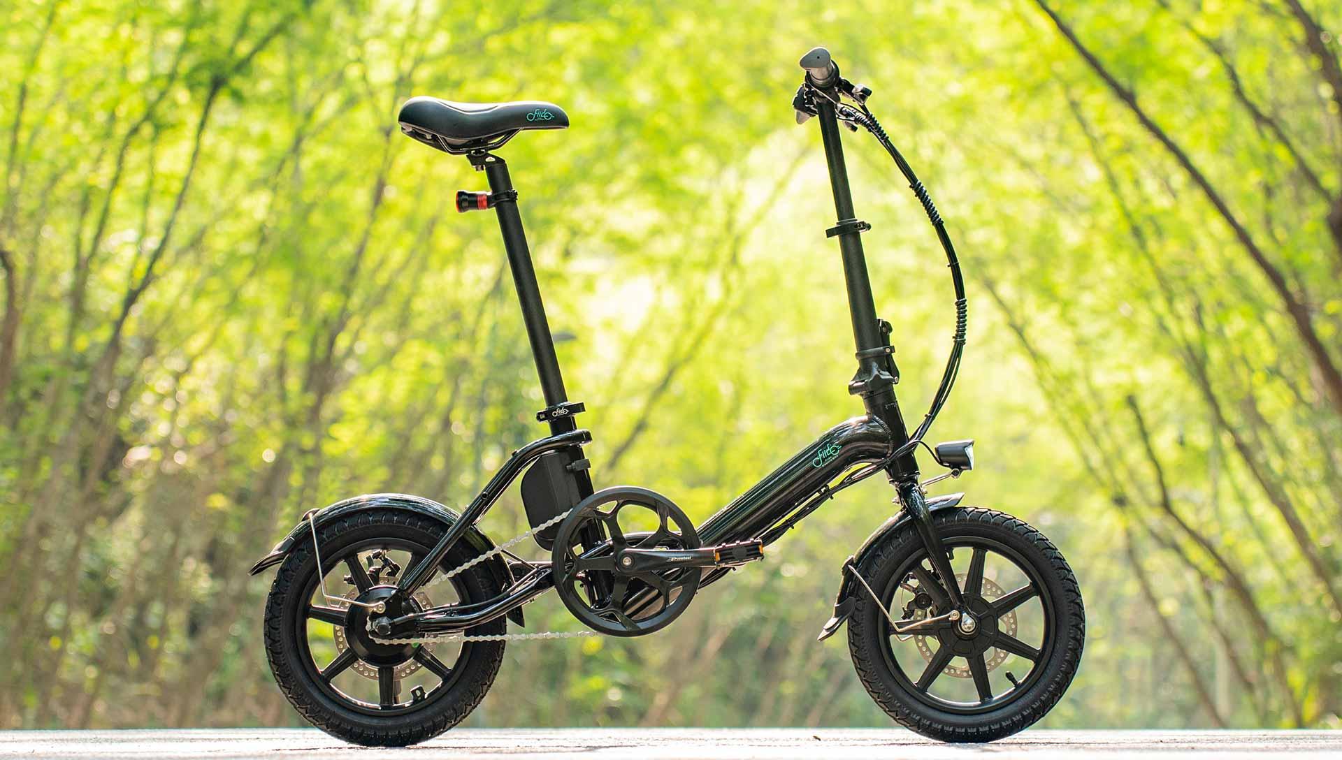 FIIDO D3 PRO Electric Bike with mudguard and light - Pogo Cycles available in cycle to work