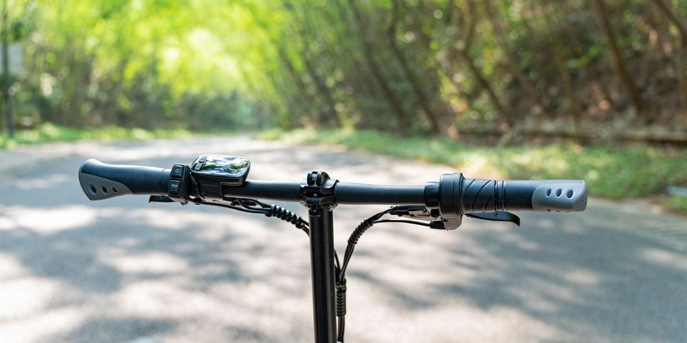 FIIDO D3 PRO Electric Bike with mudguard and light - Pogo Cycles available in cycle to work