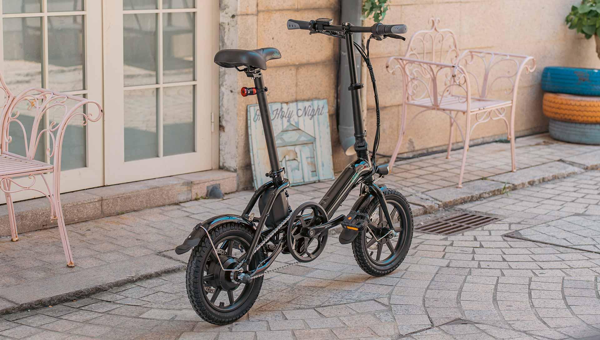 FIIDO D3 PRO Electric Bike with mudguard and light - Pogo Cycles available in cycle to work
